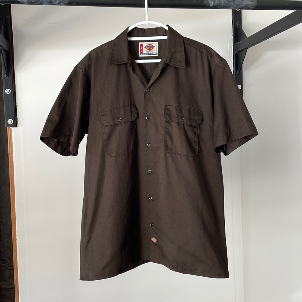 Dickies Short-Sleeve Button-down Work Shirt in Brown